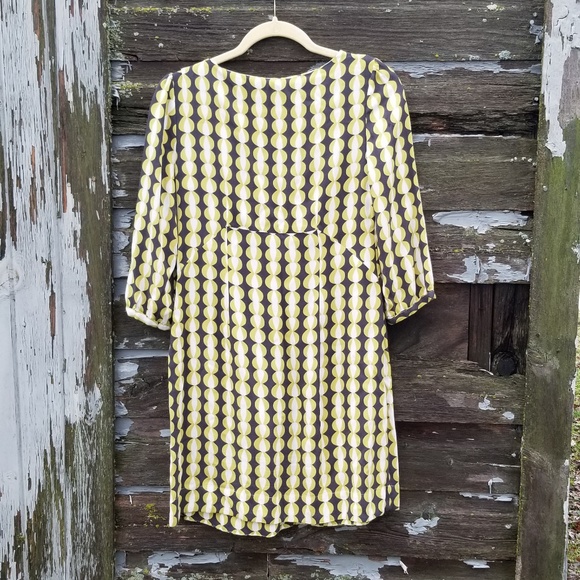 Boden Gray / Yellow Geomtric Easy Scoop Tunic - Picture 2 of 3